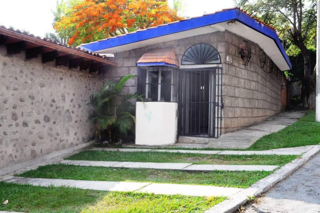 شقة Departamento En Lomas De Cuernavaca Con Aire Acond تيميكسكو المظهر الخارجي الصورة